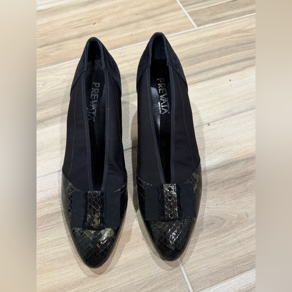 Prevata Black Textured Flats- Made in Itay